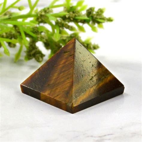 Natural Tiger Eye Pyramid 20-25 mm