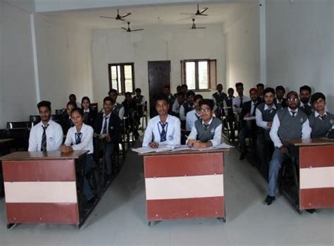 College of Pharmacy Roorkee Campus: Photos, Virtual Tour