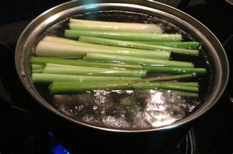 manfaat air rebusan serai dan lemon