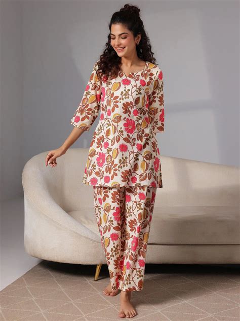 Buy Cream Printed Cotton Night Suits Online at Rs.879 | Libas