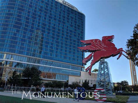 The Pegasus Becomes a Symbol of Dallas – The Monumentous