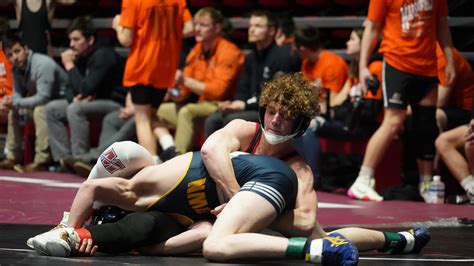 Muskego reaches WIAA team wrestling semifinals, but falls to Kaukauna
