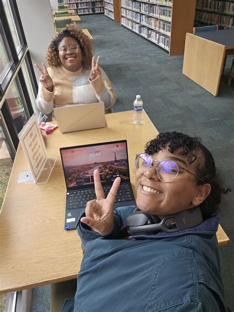 A non-exhaustive list of software/platforms I have at least working proficiency in: *inhale* 💻 ...