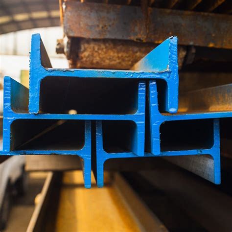 Vigas IPE negras 300 x 6 m 42.2 kg/m uso estructural