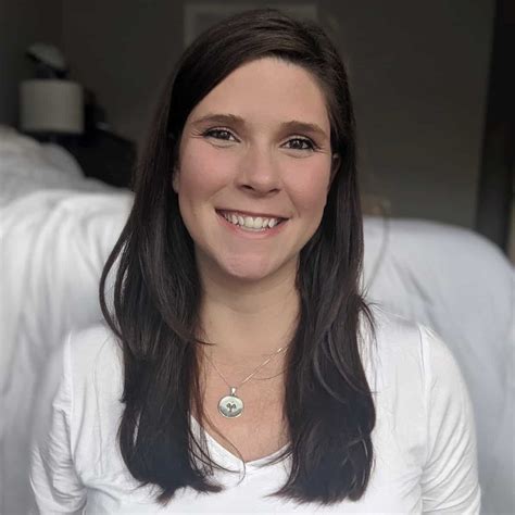 Mini Crib Vs. Crib: Sizes and Differences Explained - Mommy Maker Teacher