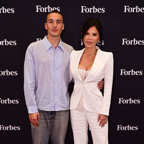 Kris Jenner turns 69: Kim Kardashian, Khloé Kardashian, and Lauren Sánchez celebrate her with ...