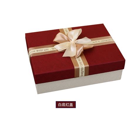 大礼物盒里装什么最新素材