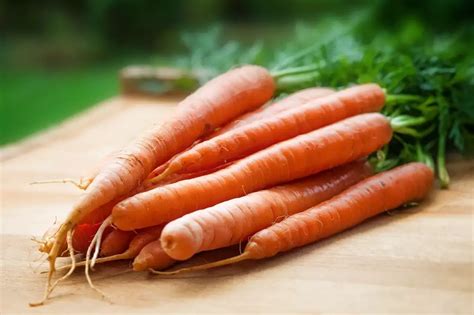 胡萝卜吃多了到底会不会变黄？看完这篇文章你就懂了！