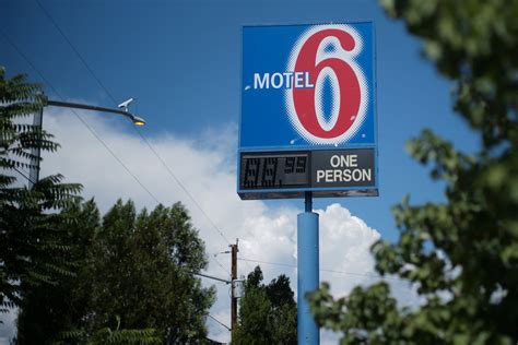 Motel 6 Agrees to Pay $8.9 Million to Settle Claims It Helped ICE ...