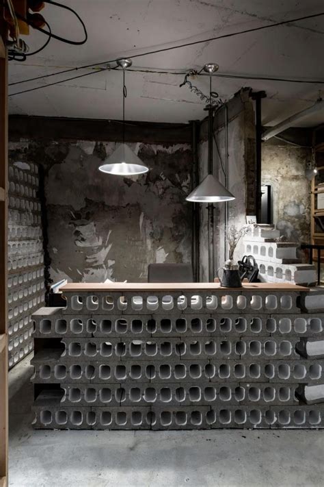 Small Restaurant 的图像结果