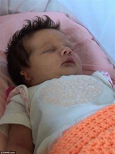 Newborn Without Hair by Lancashire Baby Born With A Of Hair Daily Newborn Without Hair