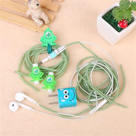Careflection 6-in-1 Multi Combo Spiral USB Cable Protectors + Earphones ...