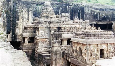 Kailash Temple in india [2062 x 1176] : ArchitecturePorn