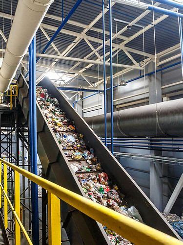 Flame Detection in Waste Management Facilities | Emerson IN
