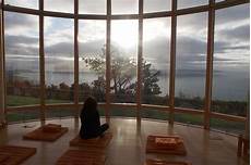 Meditation Room Interior Design by 6 Meditation Room Decorating Ideas From Expert Interior Meditation Room Interior Design