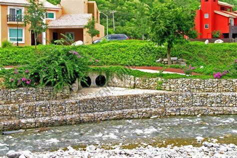 Wholesale Gabion Box,Gabion Box Manufacturer & Supplier from Vapi India