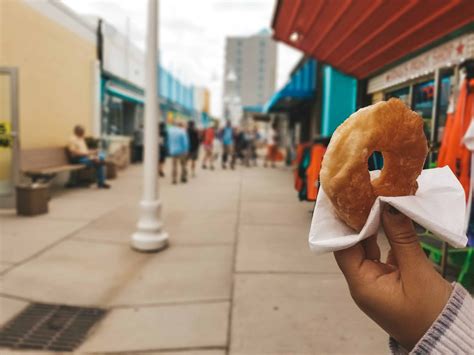 11 BEST Carolina Beach Restaurants to Try - Lost In The Carolinas