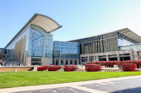 McCormick Place: Chicago’s Buzzing Convention Center - MICE