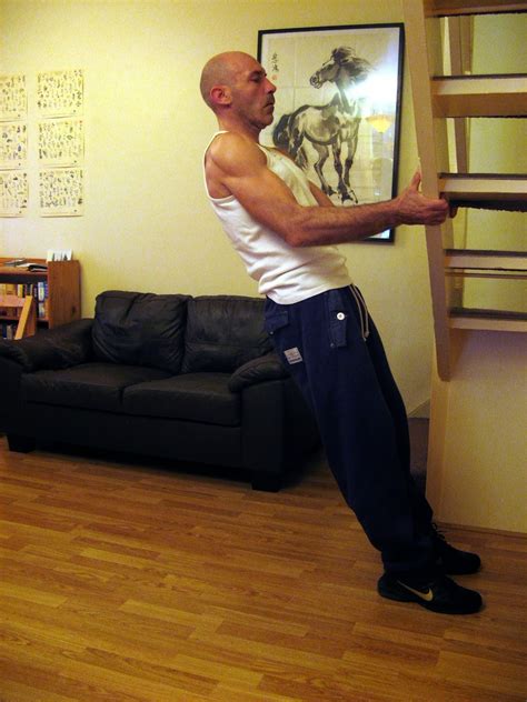 Start Bodyweight Training: Horizontal pulls progression