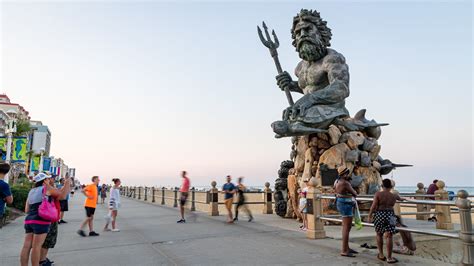 Virginia Beach Vacation Rentals, Virginia: house rentals & more | Vrbo