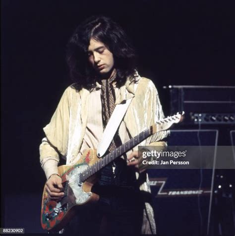 132 Jimmy Page 1969 Stock Photos, High-Res Pictures, and Images - Getty ...