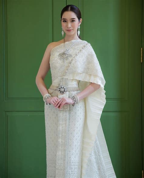 White Traditional Thai Dress | Thai wedding dress