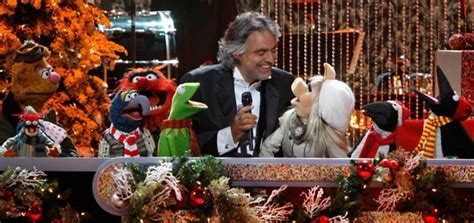 Jingle Bells Ringtone Andrea Bocelli and The Muppets