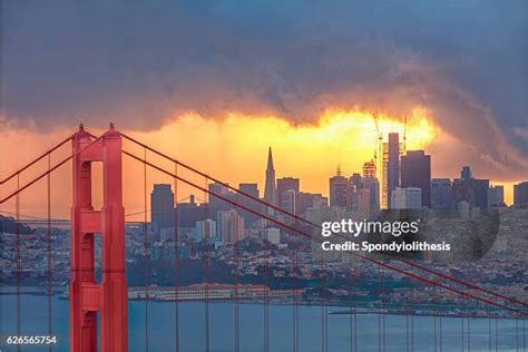 Golden Gate Bridge And San Francisco Downtown Skyline At Sunrise High ...