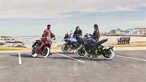 2022 KAWASAKI ER-6N 650 | MICHELIN Brasil