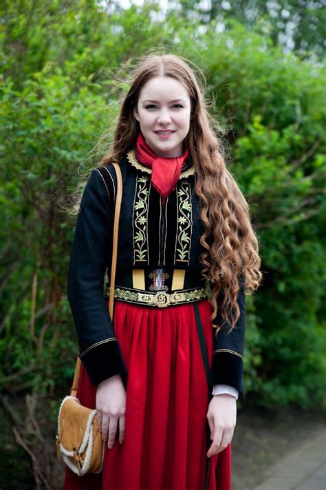 Icelandic Indigenous Culture: History and Traditions