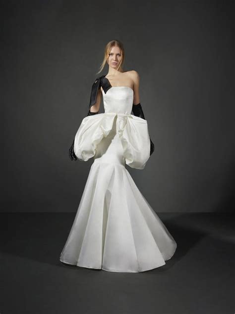 Vera Wang Bride 的图像结果