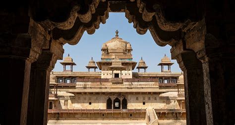 Orchha's Jahangir Mahal A Marvel of Architecture | Incredible India