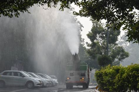 Air pollution: Surge of patients with breathing troubles at Delhi ...