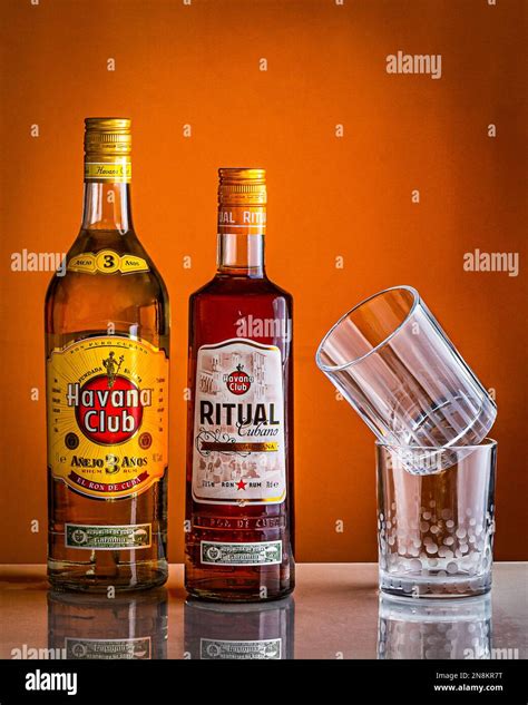 Ritual cubano hi-res stock photography and images - Alamy