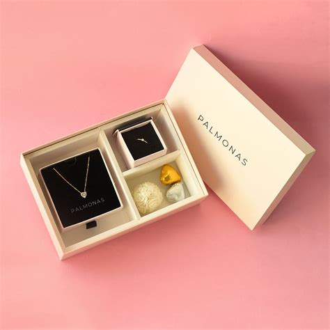 Dainty Solitaire Ring & Sparkling Hearts Gold Necklace Gift set – PALMONAS