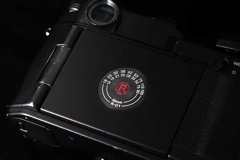 Review: Epson R-D1 2004 CCD Digital Rangefinder | MPB