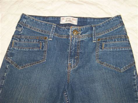 Women's Levi Strauss Signature Denim Capri Jeans - Si… - Gem