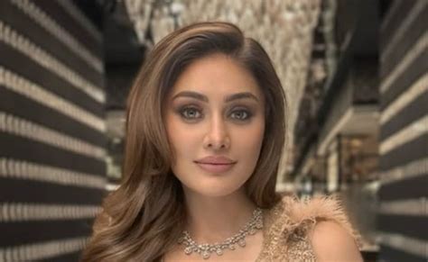 Shefali Jariwala Death Case: 14 लोगों के बयान दर्ज, CCTV फुटेज हो रही ...