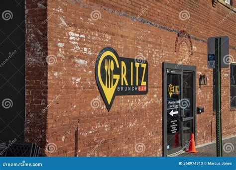 Gritz Brunch Bar in O`neal Plaza in Douglasville Georgia Editorial ...