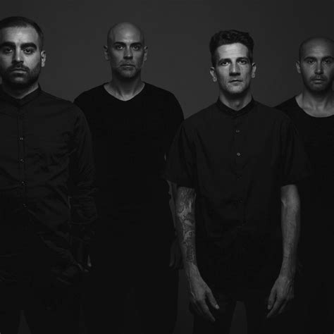 Human Making Machine 的图像结果