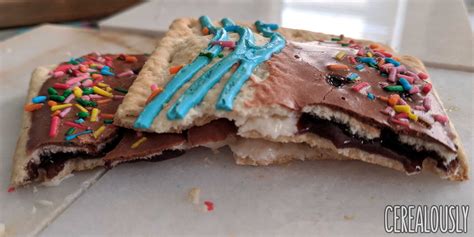 Review: Pop-Tarts Sugar Cookie & Brownie Batter Splitz