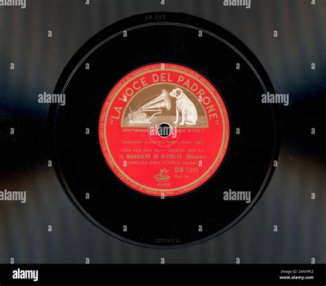 Shellac disc hi-res stock photography and images - Alamy