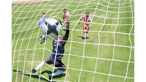 Football vs Soccer 的图像结果