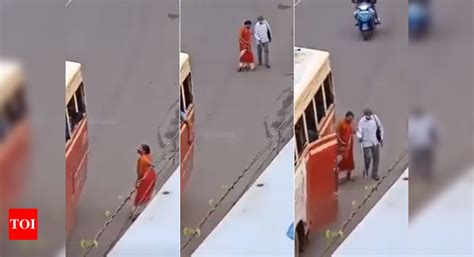 Humanity at its best: Viral video captures lady helping a blind man ...
