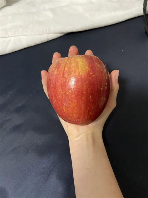 Large Honeycrisp Apple Nutrition