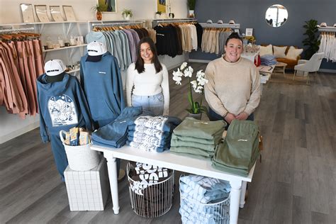 Pop-up clothing store in Fairfield puts a spotlight on mental health