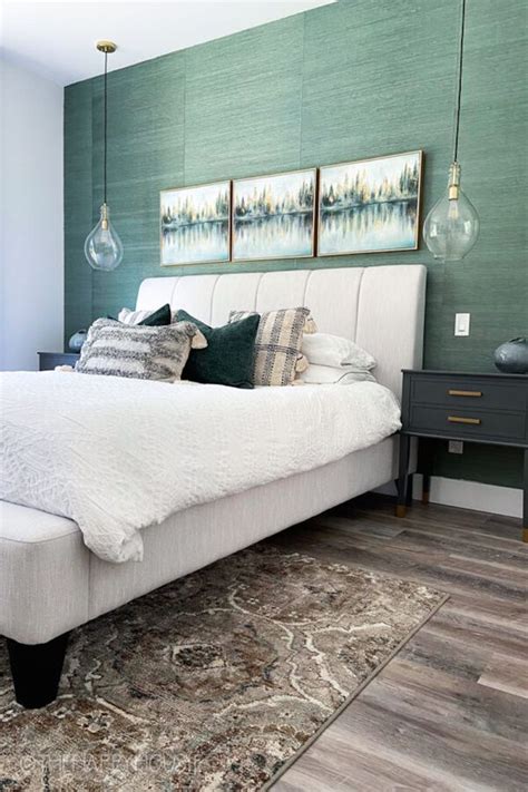 green and white master bedroom ideas