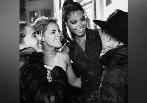 'Charlie's Angels' trailer: Kristen Stewart, Naomi Scott, Ella Balinska ...