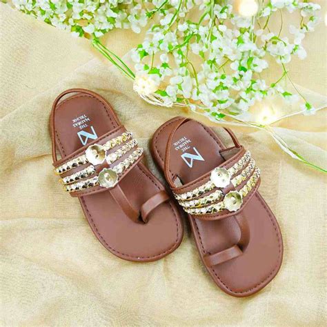 Tahi Tan – The Madras Trunk