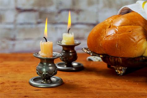 Shabbat Shalom Candles